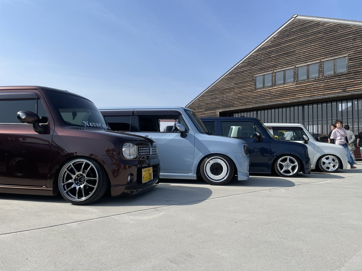 どんちゃんです。 Amazon.co.jp: ドンちゃんシリーズ うたべすと: ミュージック