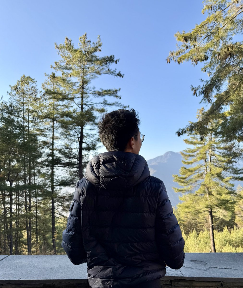 hypurr is grateful for everyone who has joined and supported the hyperliquid eco over the years. hypurr also feels thankful to have jeff as our leader. looking forward to 2026! 

hyperliquid