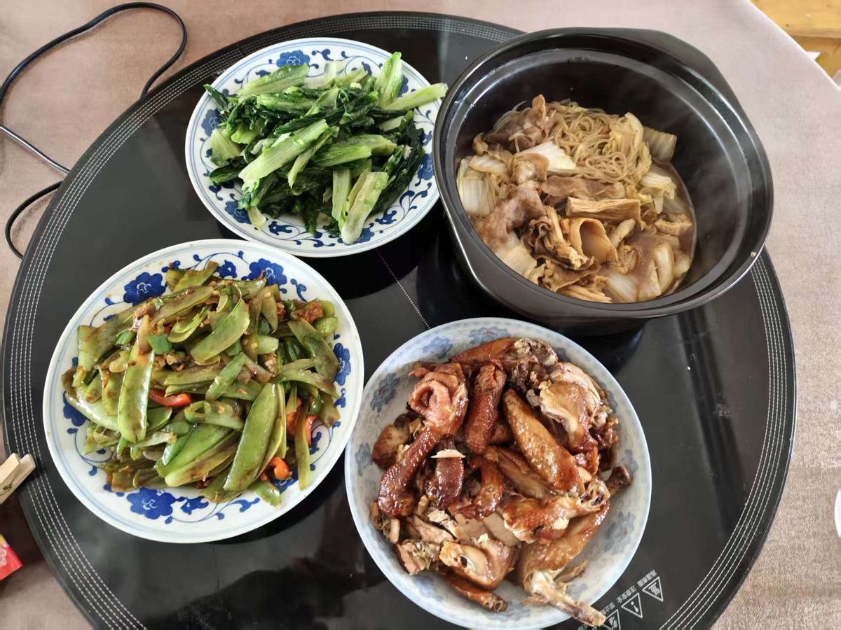 还有9个小时放假，你约了谁一起跨年？