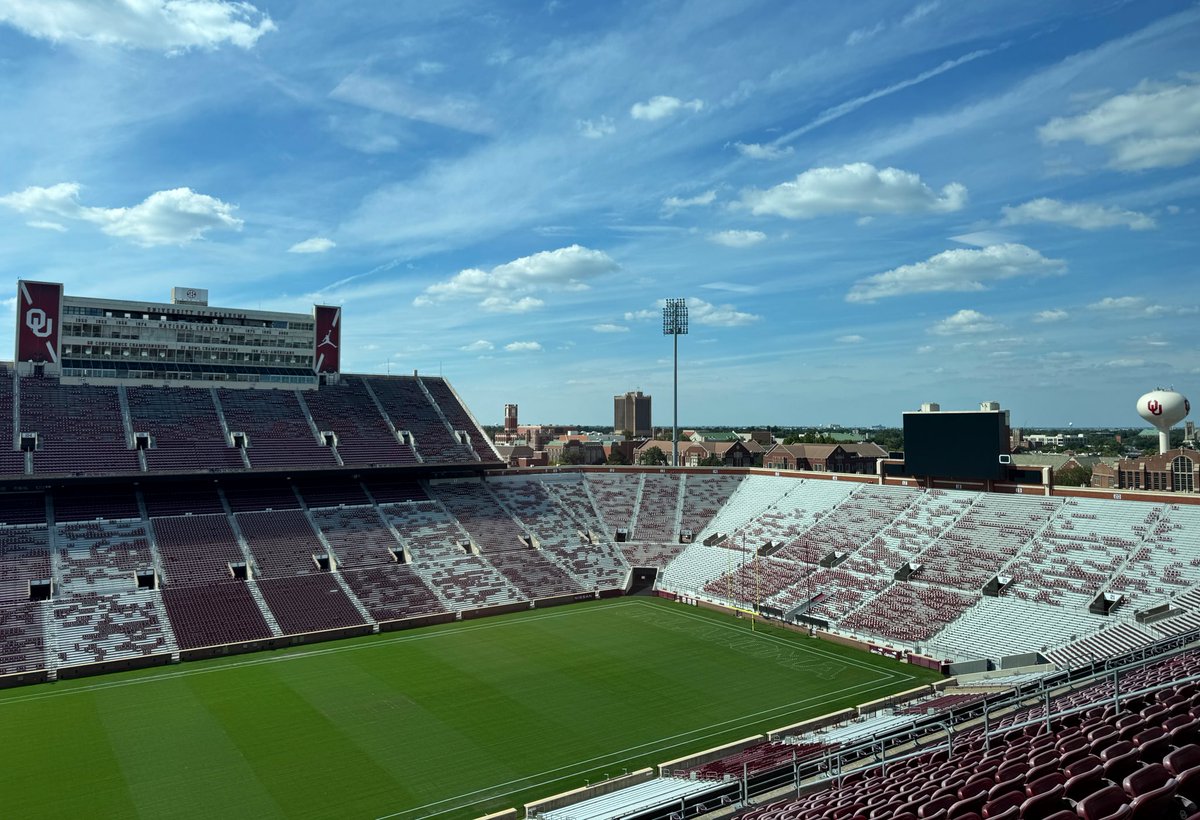 Julian Valentin tweet media