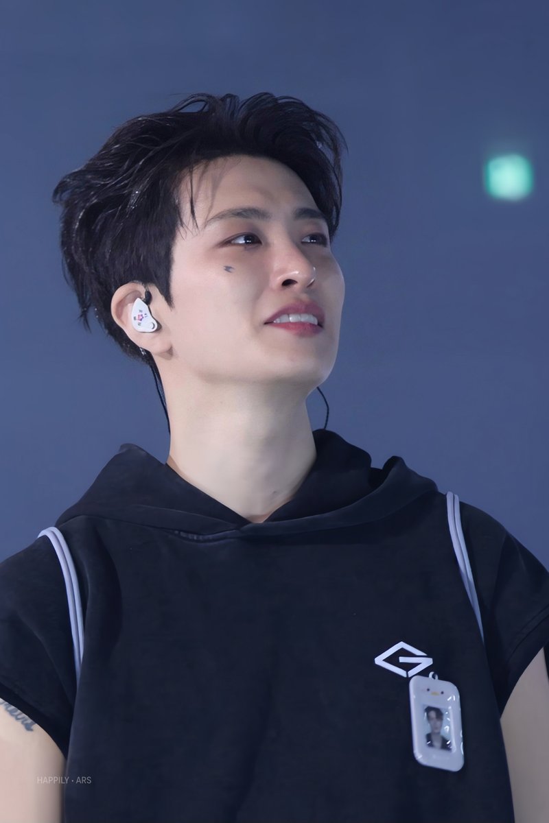 D-603

วันนี้จะได้เห็นหน้ามั้ยน้า
คิดถึงเป็นบ้าเลย 💚

#영재 #YOUNGJAE