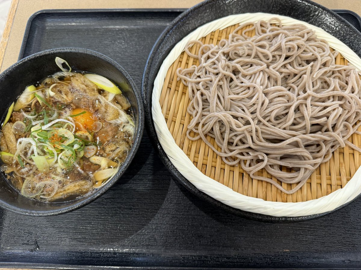 2025年も今日で最後！
今年は色々良いことも大変なこともあったけど楽しく過ごせた！
2026年も色んな人に会えたらいいな☺️
来年は色々挑戦もあるけど頑張っていきたい！
今年もお世話になりました！

#2026年は遊びたいと思ってる人からいいねが来る