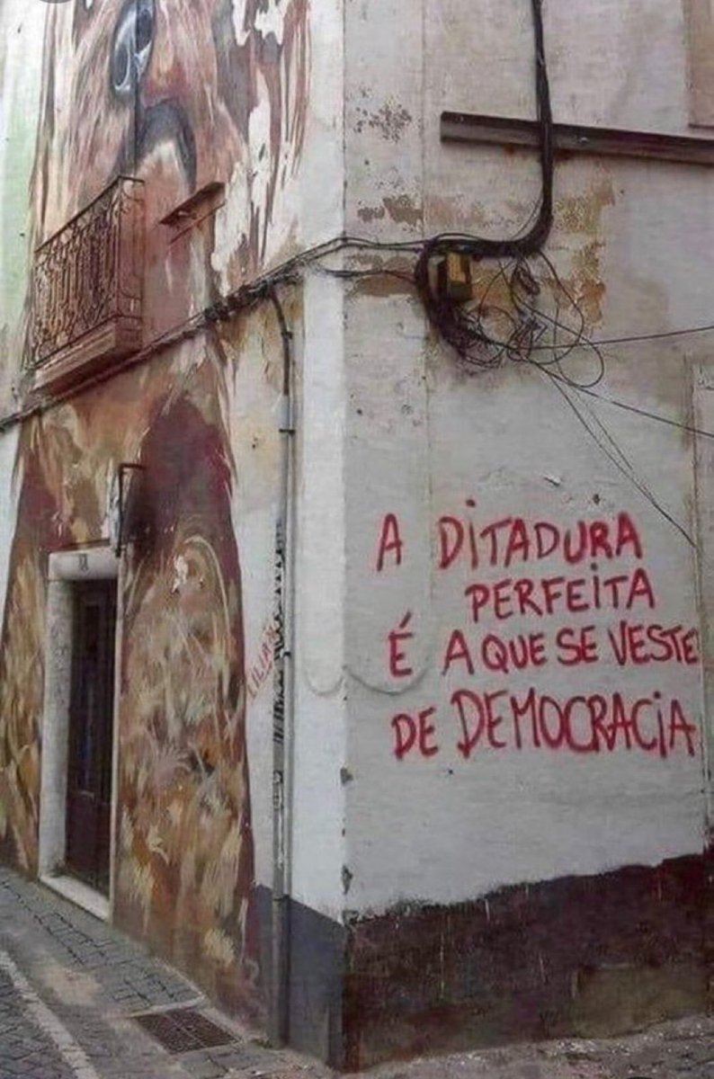 <a href="/Dario_Dech/">Dário Dech</a>