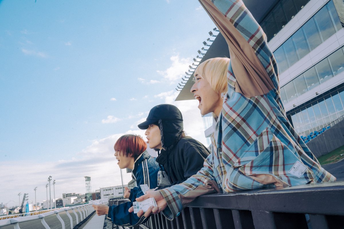 シンガーズハイ メンバーピック シンガーズハイみつ サイン入りピック - メルカリ