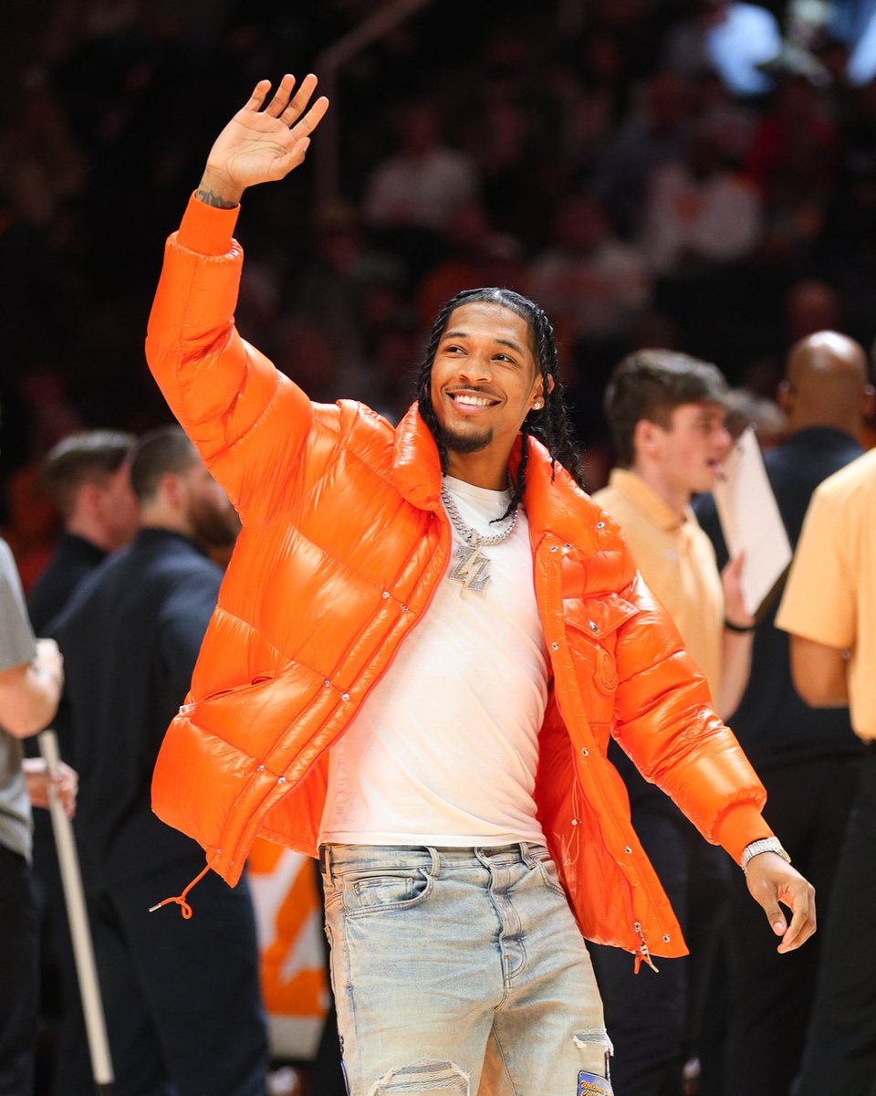 Vol_Hoops's tweet image. look who's back in town 👀