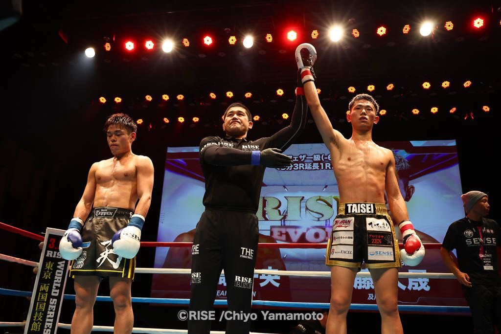 今年も1年間、スポンサーの皆様、家族、会長、ジムの先生方、本当にありがとうございました。
3戦2勝1敗（1KO）。悔しさも残りますが、皆様の応援のおかげで走り切れました。RISE World Series、ONE Championshipの舞台に立てたことに感謝。
来年は飛躍の年にします。来年も応援よろしくお願いします