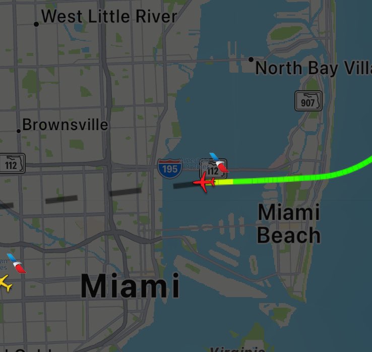 Flight_Follow1's tweet photo. 🔔🚨 | Current Most-Tracked Flight |

American Eagle #AA3347 | Columbus [CMH] 🇺🇸 - Miami [MIA] 🇺🇸 |

✈️ Aircraft: Embraer 175
✍️ Tail No: N209NN

‼️Status: AIRBORNE | Descending | 

#Squawk7700 | General Emergency https://t.co/6l7VEWIF4q