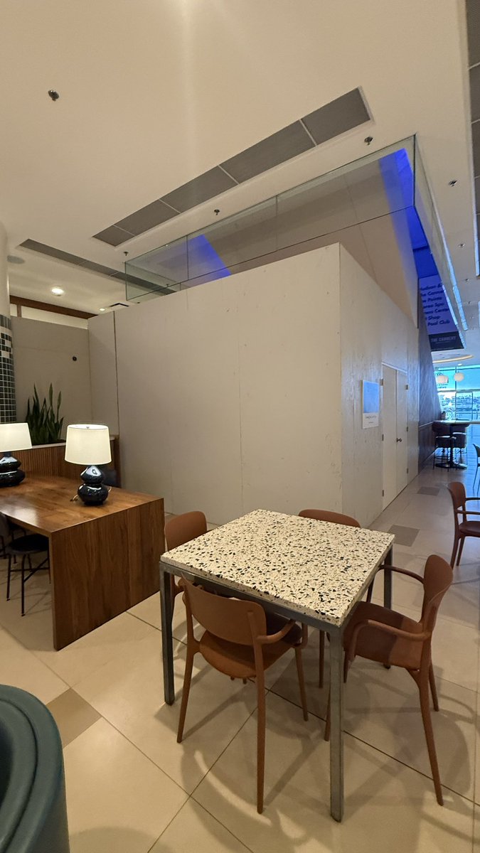 Parks And Cons tweet media