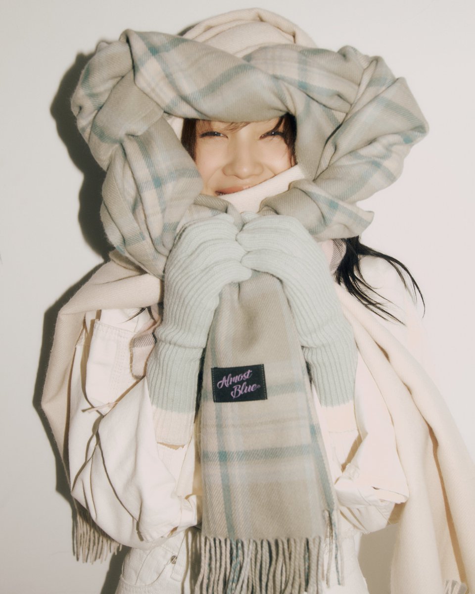 AlmostBlue© / 얼모스트블루 tweet media