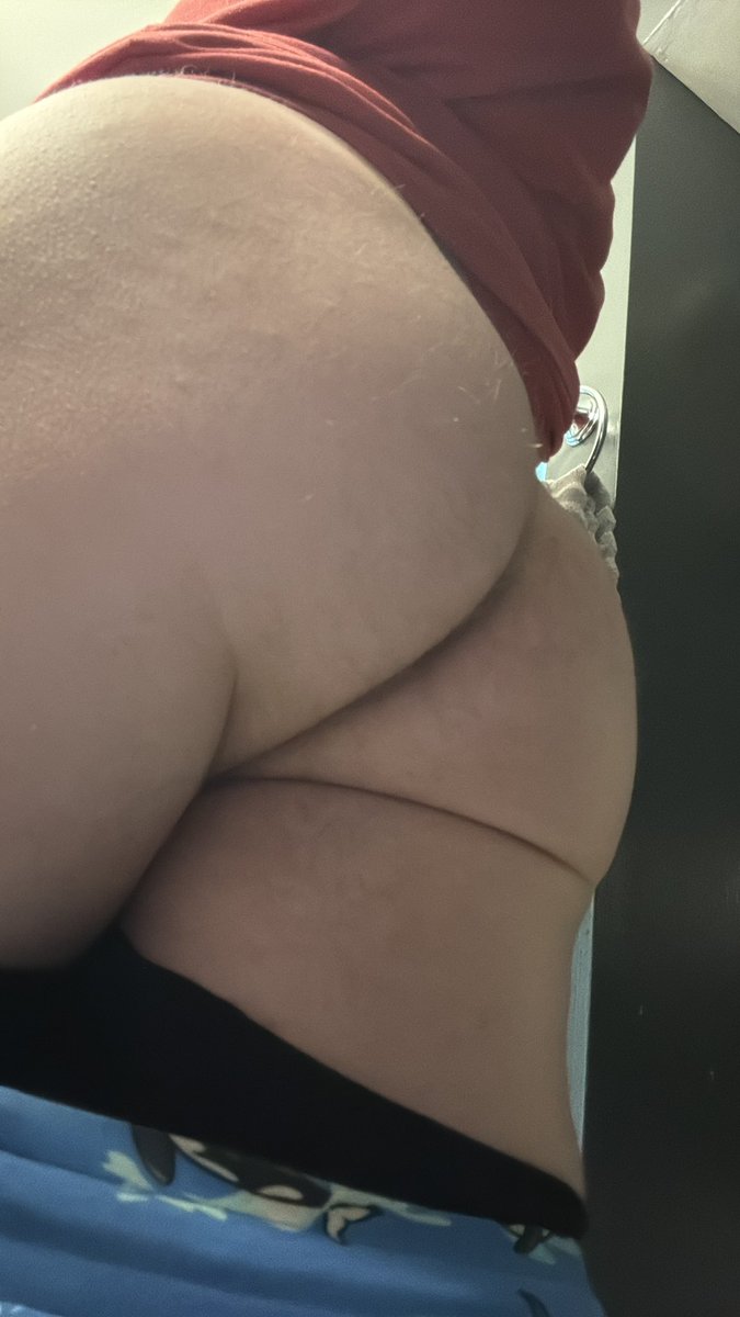 acctfb123's tweet photo. love my ass grabbed while giving head #bmorefreaks #dmvfreaks https://t.co/IesCYiwcY1