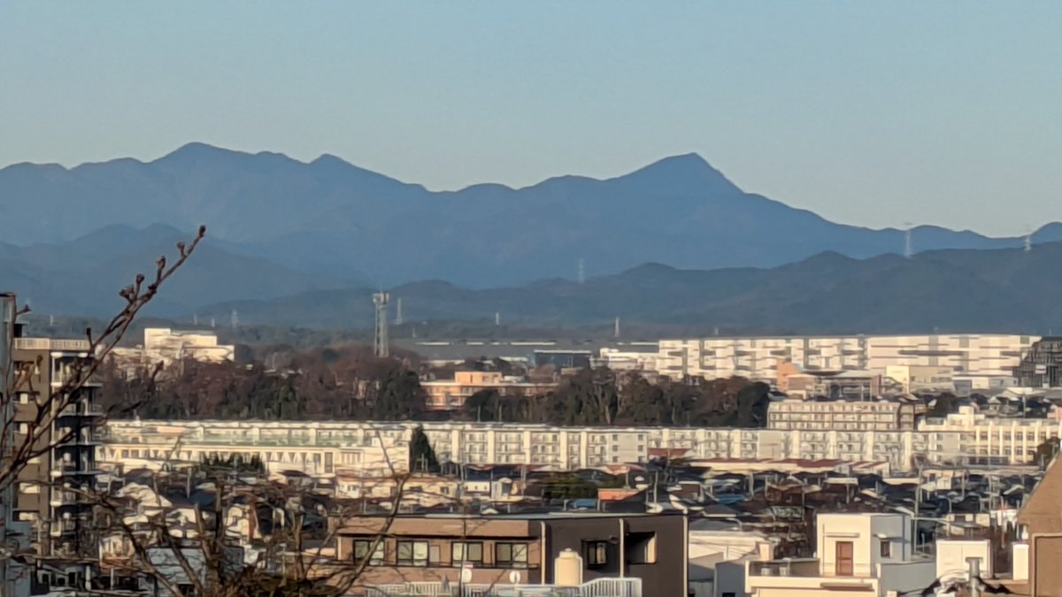 t59372000's tweet photo. 令和7年（2025年）も残すところ
あと12時間あまりとなりました。
皆さん今年1年ありがとうございました。来年も宜しくお願いします🙇 https://t.co/WGOfUdD9IT