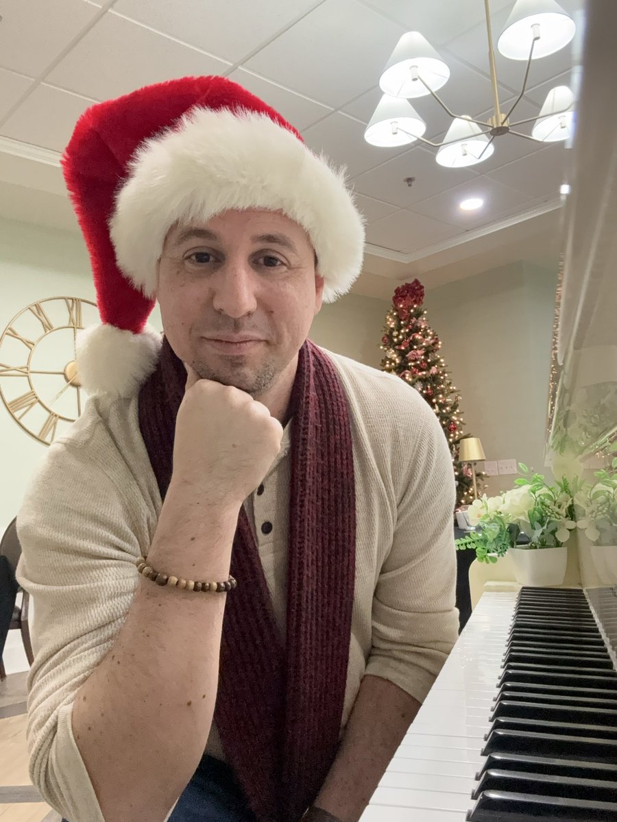 Thanks for making music with me this holiday season 🎶🎄🕎🎊