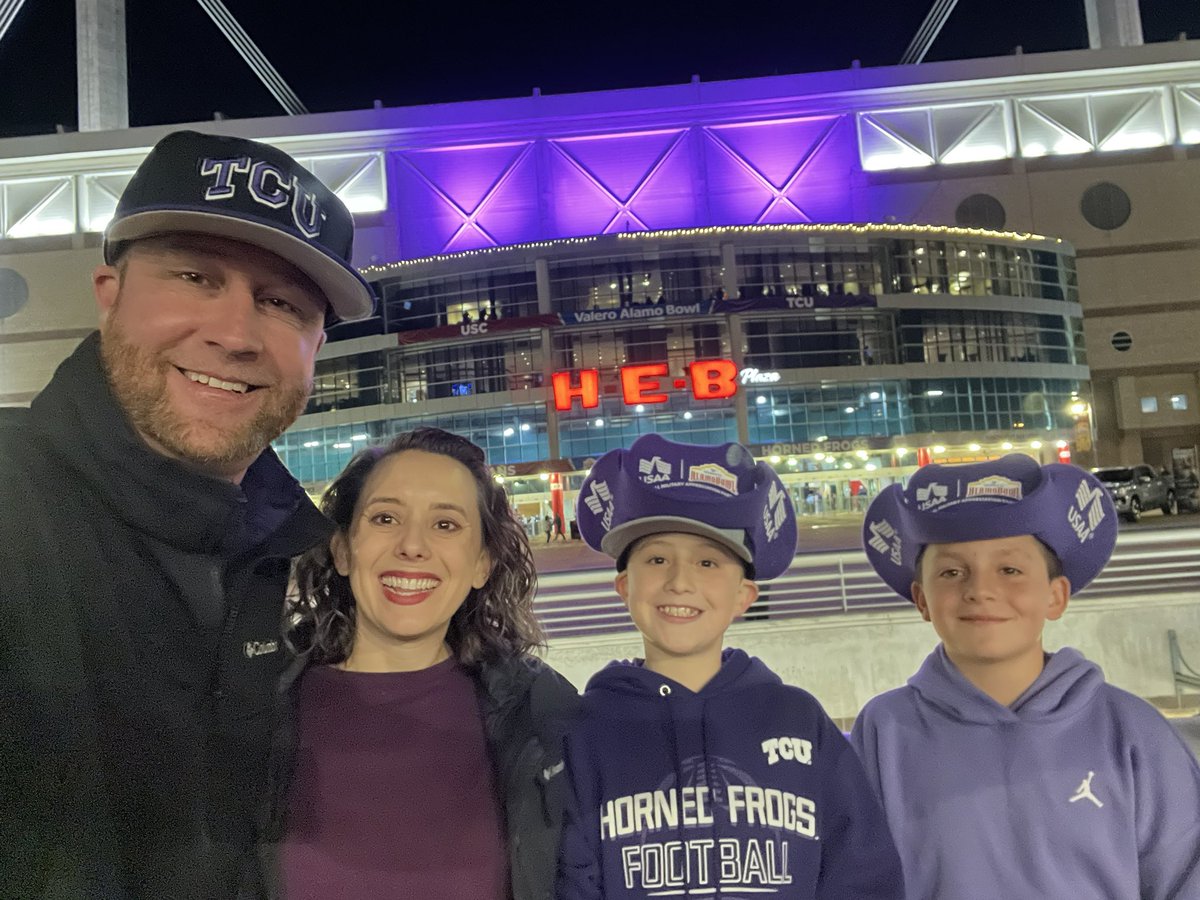 Coach Woodard tweet media