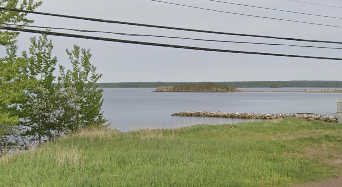 oldhouseunder50's tweet image. This 1-bedroom, 1-bath #bungalow in #Newfoundland combines modern renovations with stunning #oceanviews. $86,960. oldhousesunder100k.com/affordable-196…
