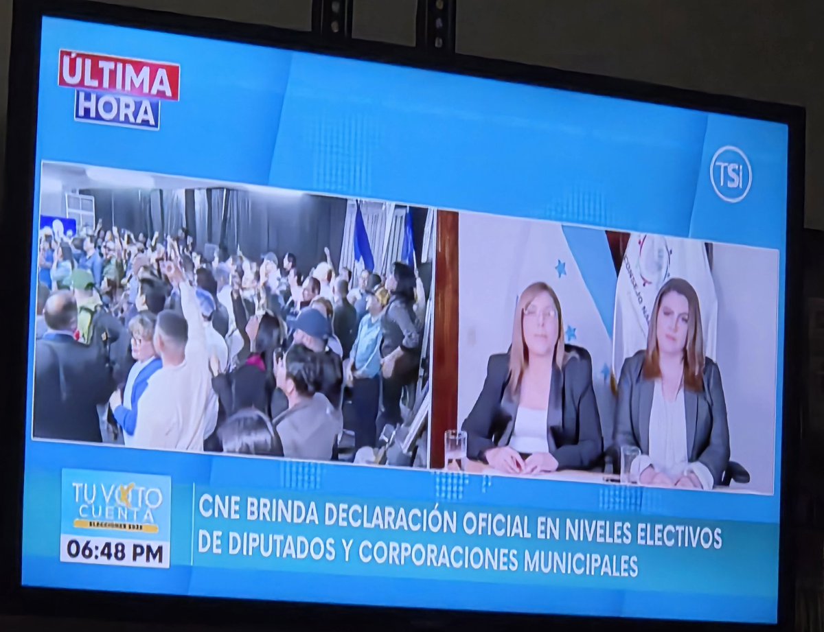 Vergüenza 

“CUMPLIMOS”, dijo la presidenta del CNE, alegando incluso violencia de género como parte de las excusas risibles para certificar un proceso electoral históricamente vergonzoso para la historia del país.

Por más que quieran limpiarlo en los medios de comunicación