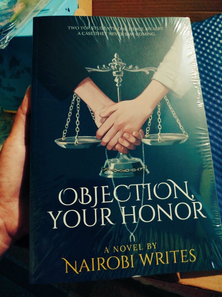 super_eyaa's tweet photo. I received my copy of OYH Paperback last December 27th. Saktong pagdating ko sa bahay galing vacation hehe. Sobrang satisfying nya buksan promise ✋🏻
Thank you sa buhay mo otor @nairobi_writes Wishing you all the goodness in life in 2026. Happy New Year indeed 🫶🏻 #OYHBookVersion https://t.co/hy4CIOdPSo