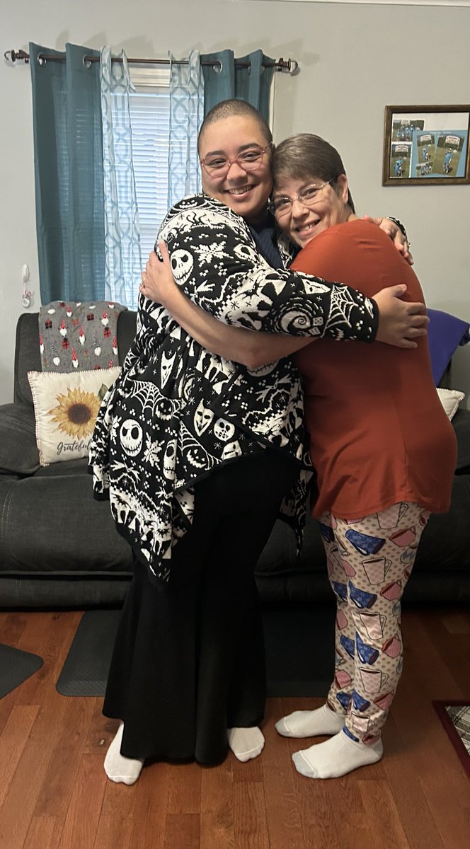 Friends3167's tweet image. What was your favorite part of the holiday season everyone?? Let me know in the COMMENTS📨

Mine was getting to see my big sister Sherry and the fam💯🥰🩷 #blessed