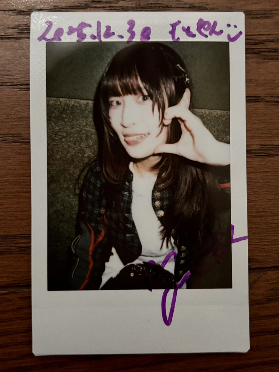 huunde26's tweet photo. 12/30 RAY新体制ワンマン
セトリが本当にとんでもなかった！！
sagittarius良すぎて余韻に浸りながら永遠リピートしてる…
RAY最高〜！！
 #MOD_0 https://t.co/Acp7XVE2p2