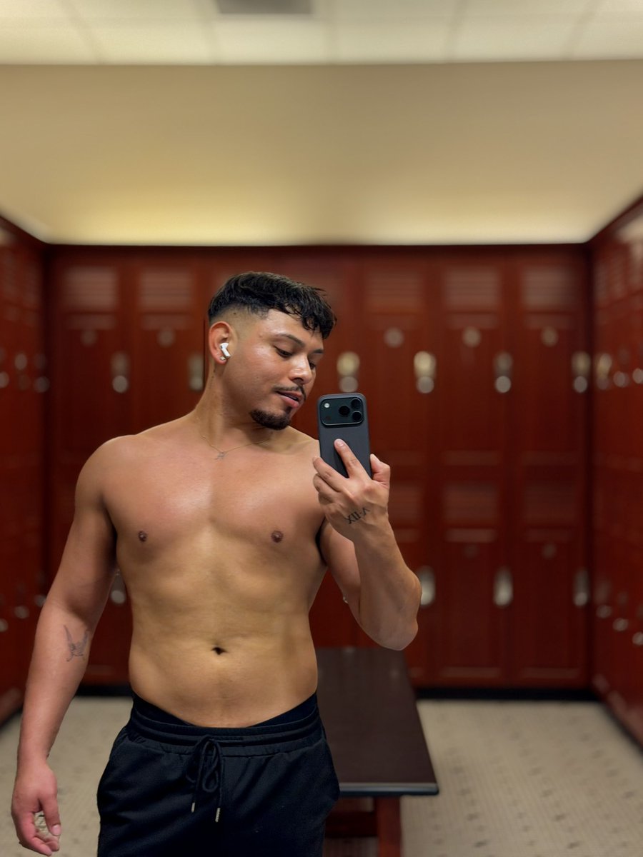 I know you miss me cause I put it down right damn, babe!