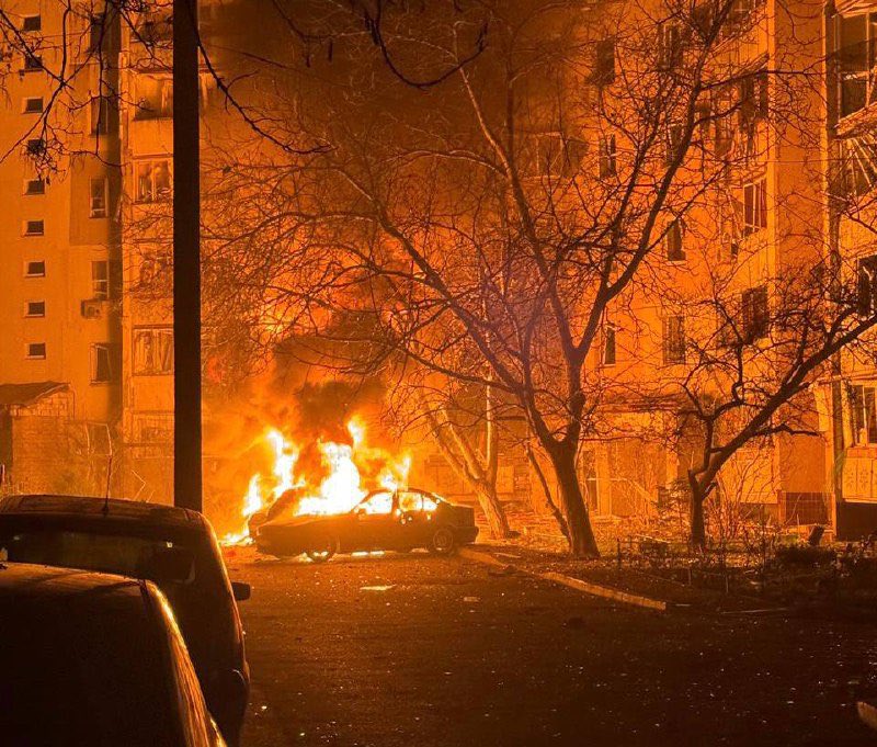 MargoGontar's tweet image. This is not a movie, this is my beautiful Odesa right now after Russia bombed it . Tell me more how Russia wants peace I dare you