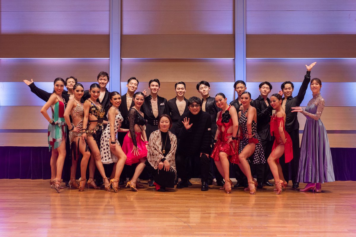 10dancefestival's tweet photo. A公演「映画10DANCEトークショー」

映画「10DANCE」大友監督と宮内プロデューサー・進行に下田先生をお迎えして、撮影の裏側や「映画館で観覧できる可能性も0ではない」など貴重なお話の数々を頂きました🎞️

そしてA&amp;B公演は元宝塚歌劇・星乃あんりさんの素敵な司会でお届けしました✨

#10DANCE https://t.co/kV9PrMCYjY