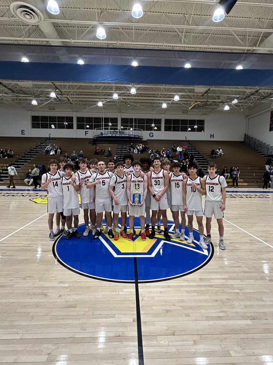 CGWBoysHoops's tweet image. 🚨Coming home with some hardware.! Got the W vs an undefeated William Allen HS.
Final Score:
CGW 64
Allen: 48

Ryan Corallo Tournament MVP
Brady Conklin to All Tournament Team.

Go Cavs!