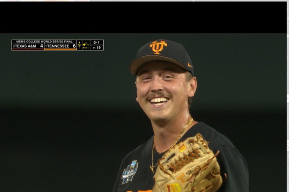 SullenSerf's tweet image. Me knowing I don’t have to watch Tennessee play anymore football for 8 months