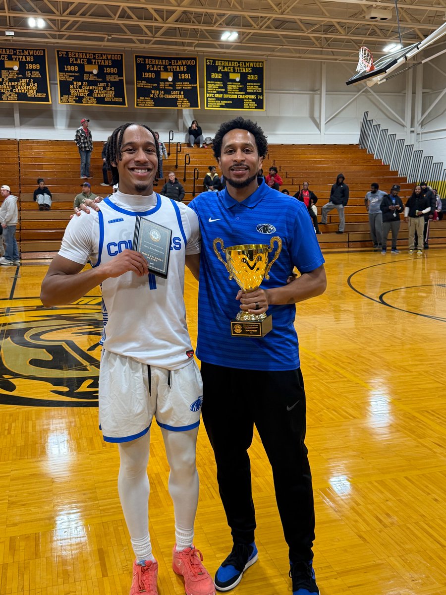 SBEPGoTITANS's tweet image. S/o to Clark for winning the 2025 Cinncinnati Crossover Classic. This year MVP is Clark's Isaiah Douglas