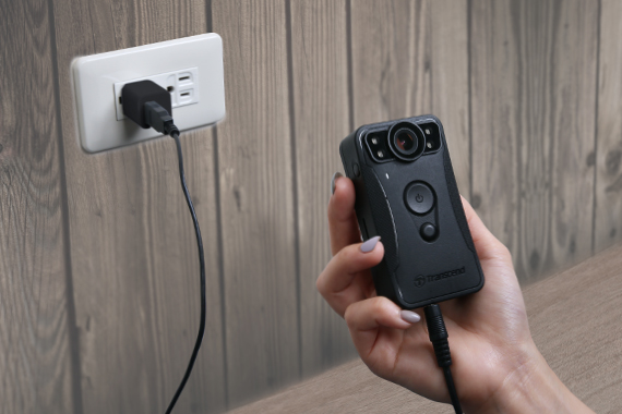 #바디캠 전용 #액세서리 는 별도로 구매하실 수 있습니다!

블로그에서 확인하기>>>blog.naver.com/transcend_kr/2…