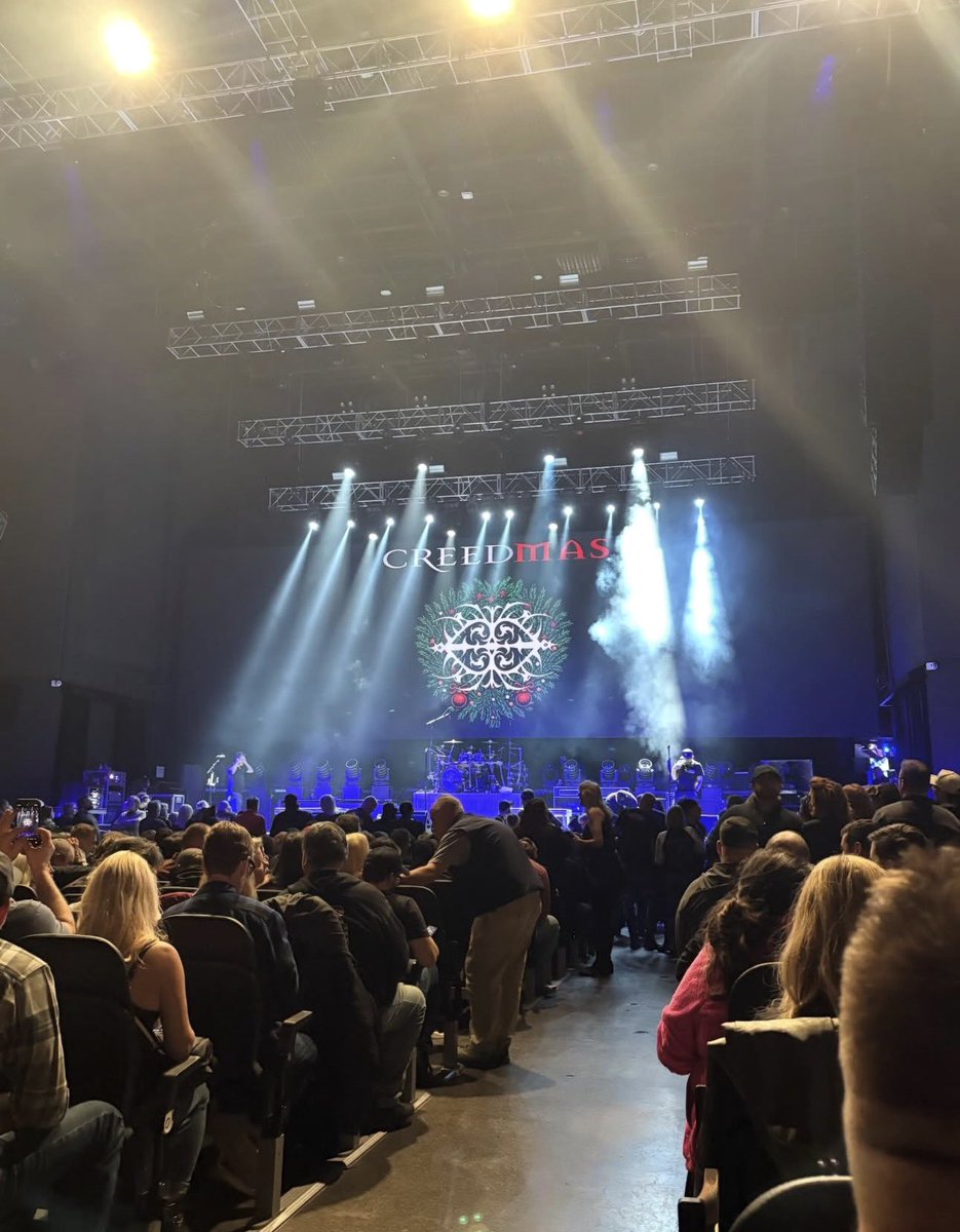 ItFindsUsAll's tweet image. You guys can’t tell me shit! Best fuckin’ night of 2025 with my best buddy. We’ve been waiting for this night for months! 

HELL YEAH, BROTHER! 🥹🤘🏼