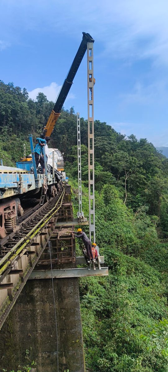 RailMinIndia's tweet photo. Indian Railways achieves a major milestone in Karnataka with the electrification of Sakaleshpur - Subrahmanya Road Ghat Section, one of the network’s most challenging terrains, enabling cleaner and energy-efficient train operations in the region. 🚆 https://t.co/UQt3E6UyfT
