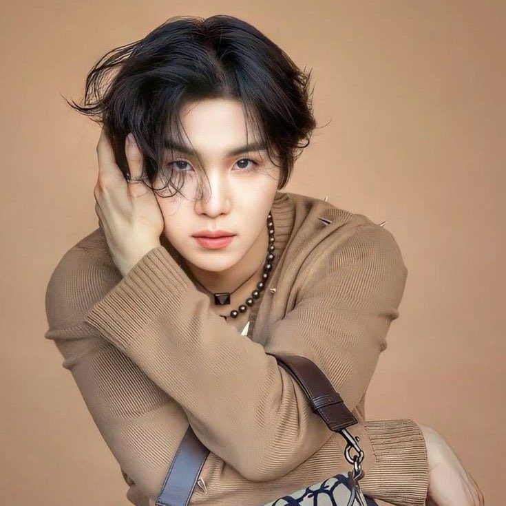 #SUGA's “New Year” Message to ARMY - Gold Membership! 

“Happy New Year ARMY!! A new year has beg...