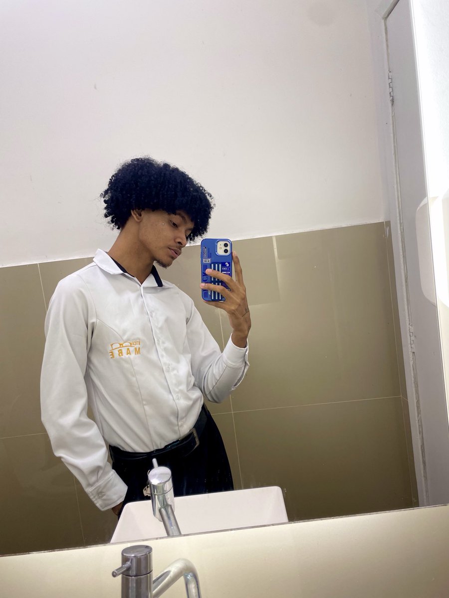 Olá, boa tarde! 
Ótica Mabe Manaus, você fala com Riquelme do setor administrativo. No que posso ajudar?