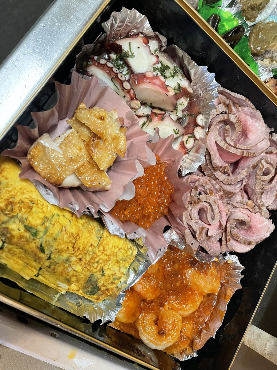 ぶった tweet media