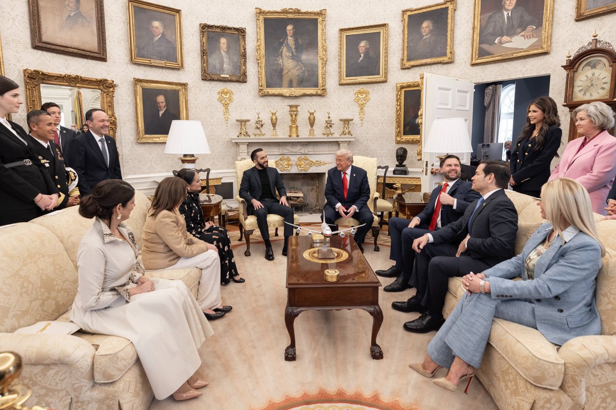 Casa Presidencial 🇸🇻 tweet media