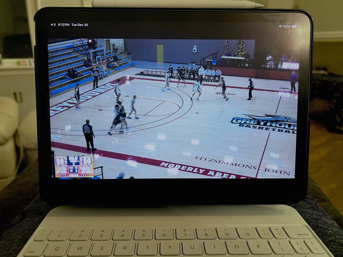 robrash's tweet image. Got to catch the last quarter of Troy Buchanan’s 🏀 Holiday game vs Moberly. Hard fought win with a great last possession to get the 61-59 W.