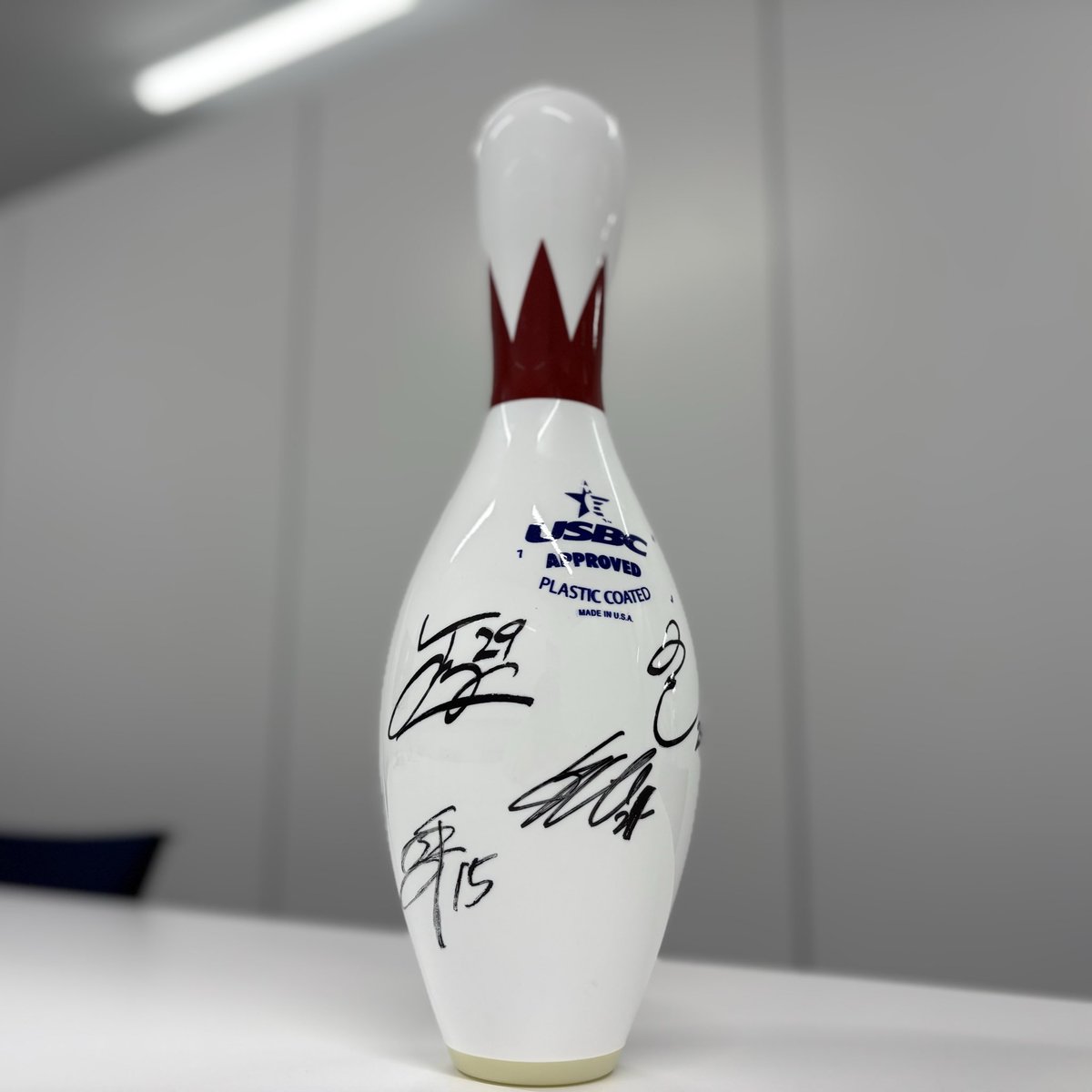 サイン入りボウリングピン