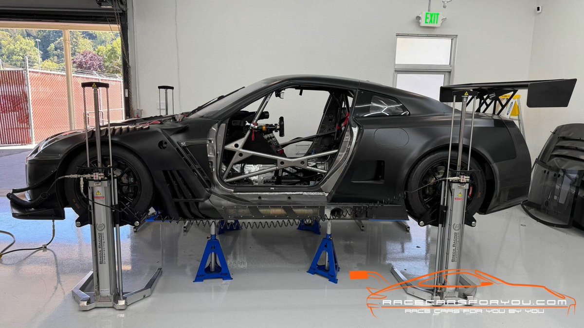 kazu23_35's tweet image. 元KCMGで、現在ヴァルキリー・オートスポーツが所有しているGT-NISMO GT3が売りに出てる。

ソノマで実走行済み。
GTWCアメリカは諦めたんかな…😞
racecarsforyou.com/listing/2018-n…