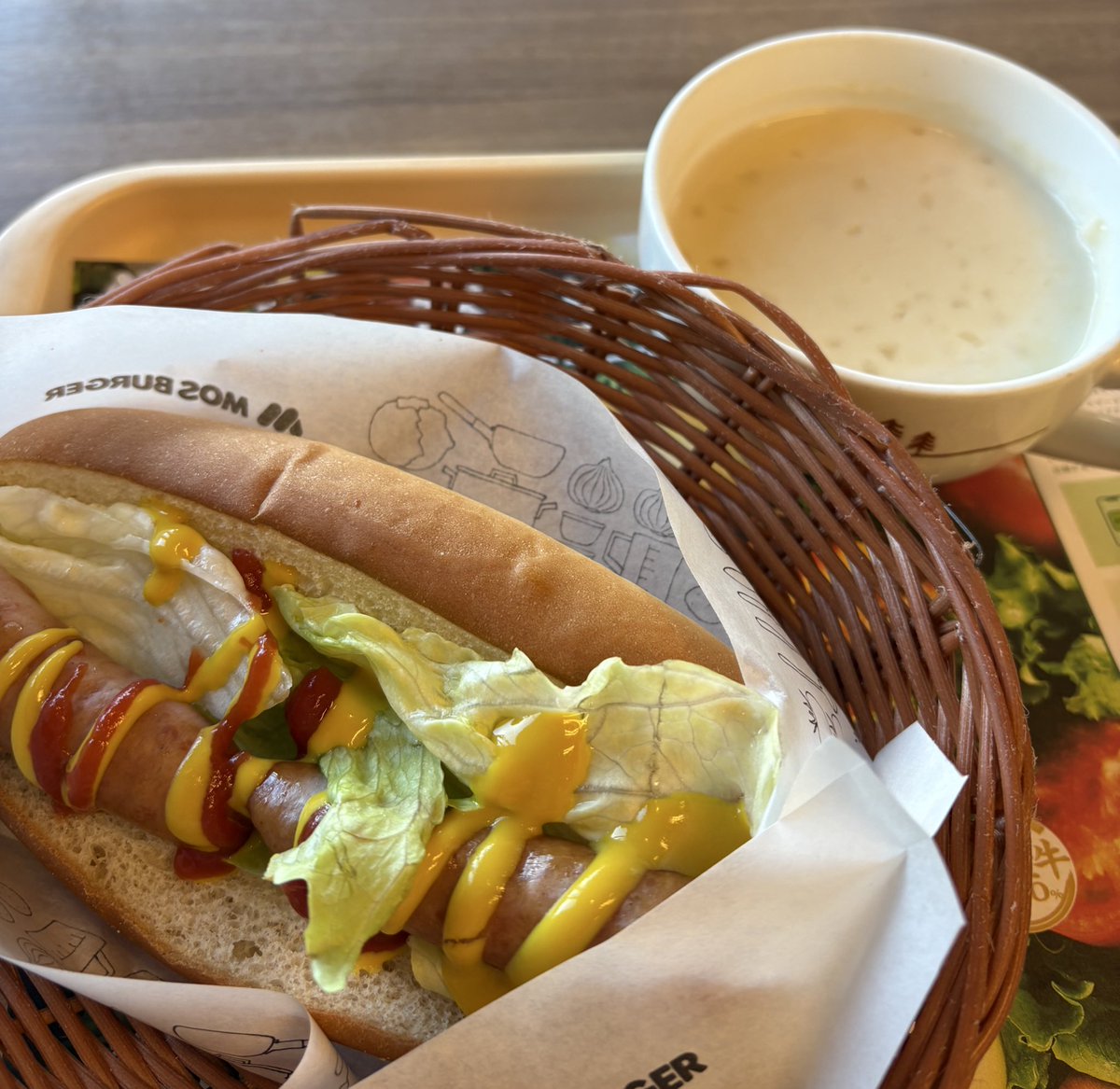 Al2o3_pinkruby's tweet image. 大晦日のモーニング
このあと
最後の買い出しにGO！