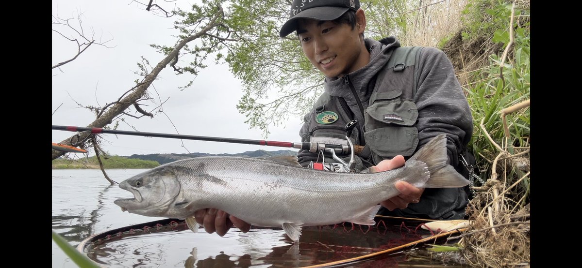 daisukefish's tweet image. 2025
人も魚も良い出会いに恵まれて楽しい1年でした　
南方遠征に関しては課題ばかりですが学生単独地磯GTを目標に来年も頑張ります