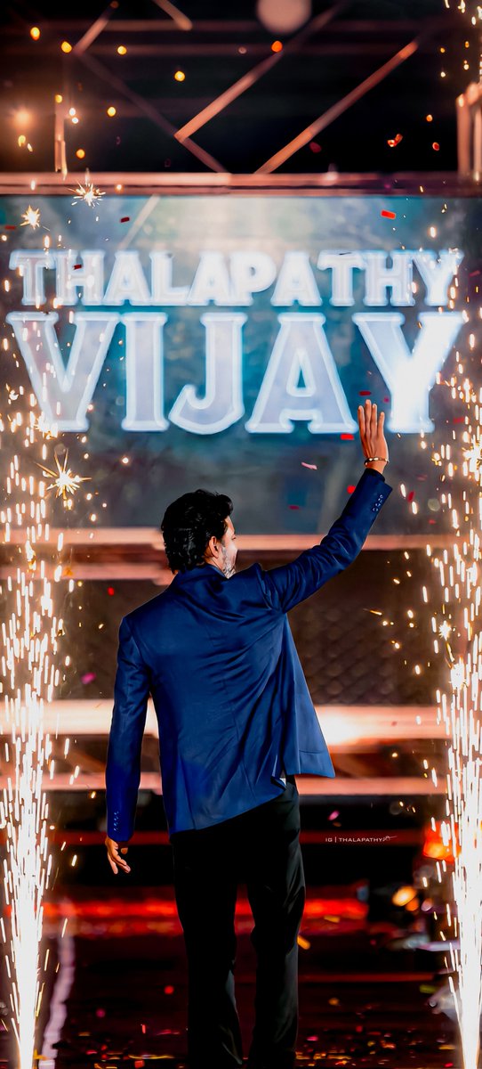 thalapathyxt's tweet photo. Thalapathy 😍
Jana Nayagan AL 
Wallpaper Designs ✨

Drop a 🤍

For more wallpapers join our telegram channel
https://t.co/Ly4l3yjoTK…

#Thalapathyxt
@actorvijay
#Thalapathy
#JanaNayagan
#JanaNayaganAudioLaunch
#Vijay
#tvkvijay‌
@m_gajan https://t.co/GIv4CGQsFG