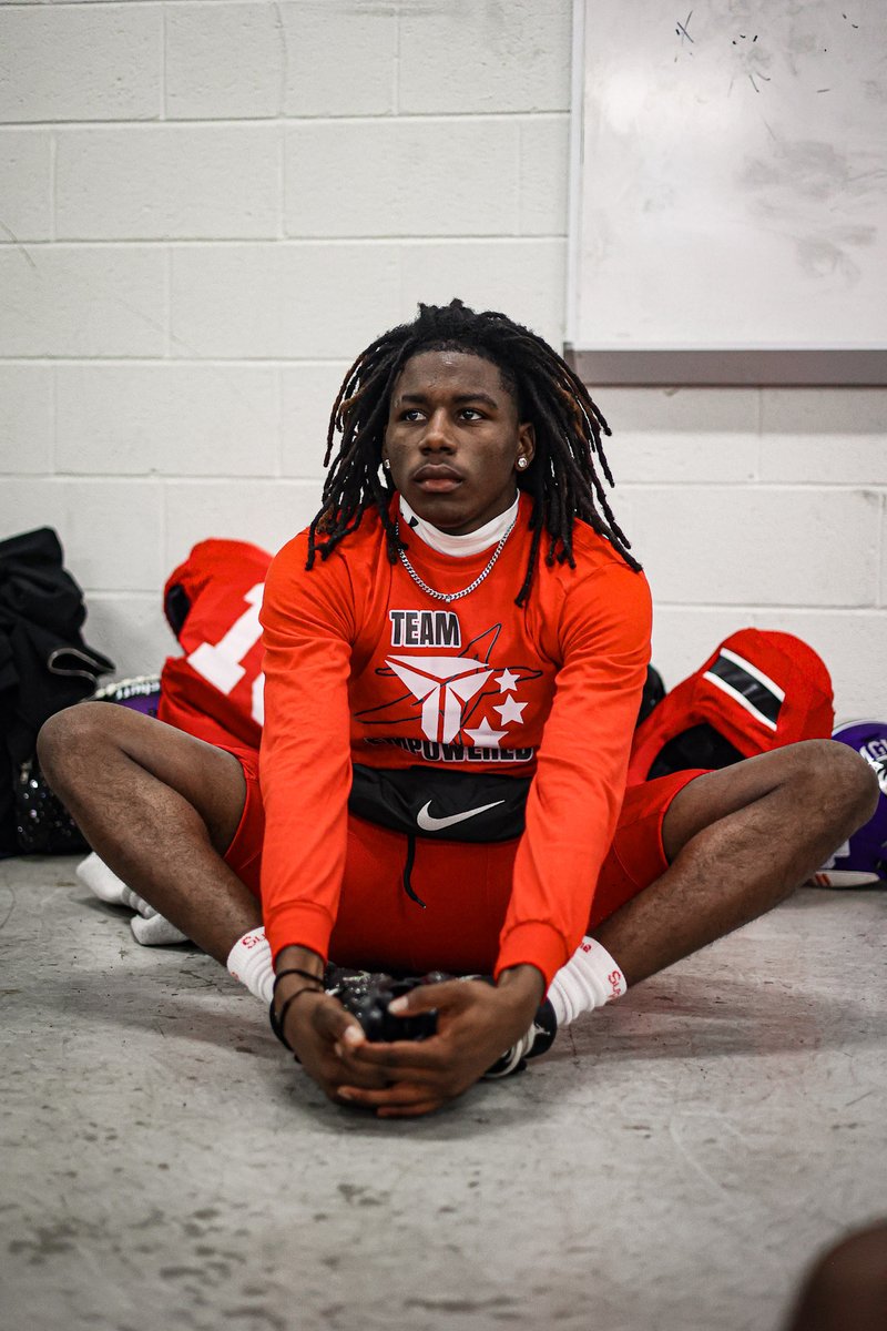 NHS0824's tweet image. @SleeperMedia thank you for these amazing photos from last night 42-27 victory …🔥

#TeamEmpowered 

@AlonzoDamon2 @CoachJBrawner @Yahunathan314 @kvng_tyrese24 

@NTHSports @ps_nation_ @baconnetworkllc @najehwilk 
@ArvonBacon @DStJohn27 @clwood23 
@DaryleLSmith @TrustGodProcess