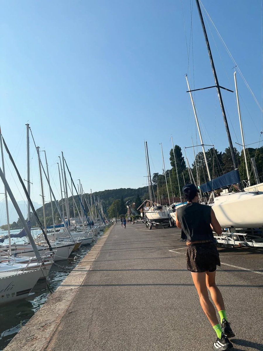 httpnamja's tweet image. halo hai