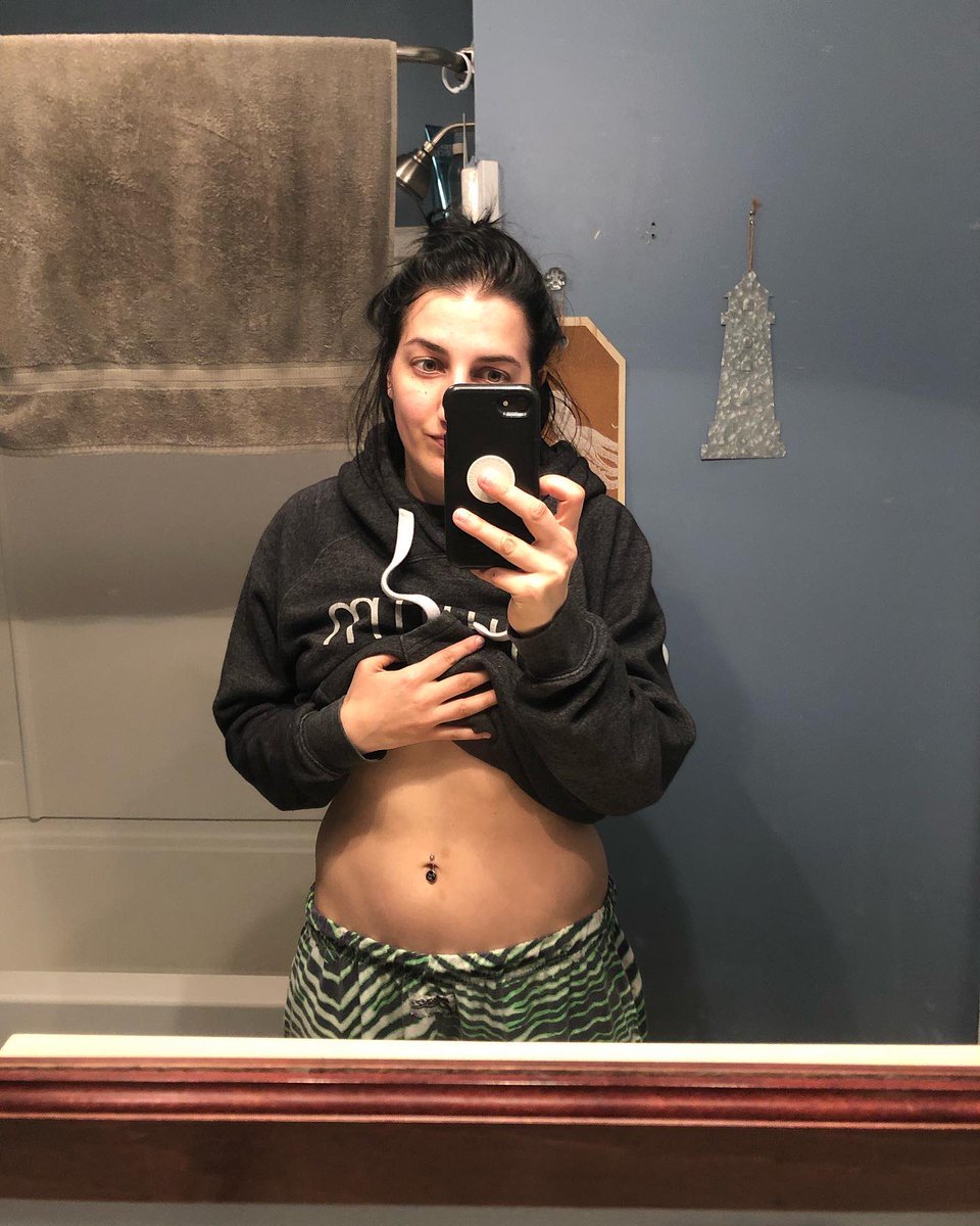 Filthy_Yenn's tweet image. Saw some shit goin around about tummies or something