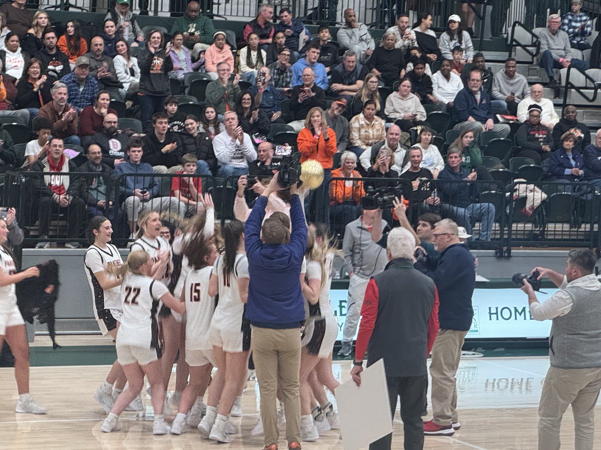 wchs_308sports's tweet image. Final score at Shirk Center-
Washington 52
DePaul CP 36
Lady Panthers are back to back Champs of the State Farm Holiday Classic! Great job, ladies &amp;amp; coaches! Congrats to Avery Tibbs &amp;amp; Dani Guedet named to the All-Tourney Team!