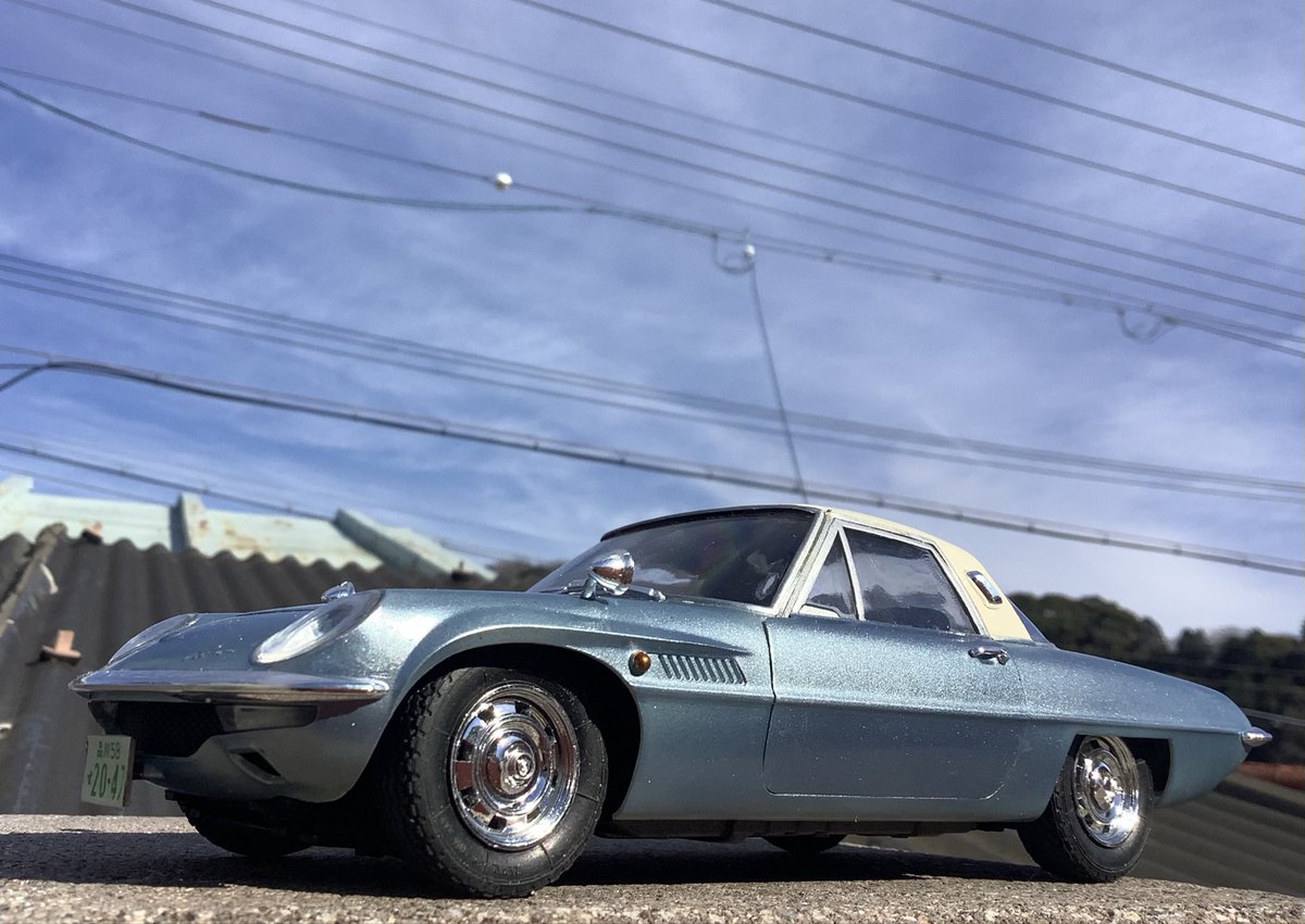 マツダ コスモスポーツL10B(1/20 ニチモ)