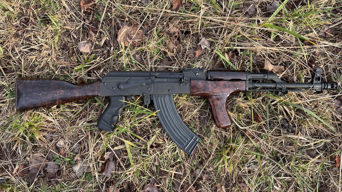 EdmondGreene94's tweet photo. @WeaponsVault @jasonmac My woods not bad lol https://t.co/QfD9lwNiPq