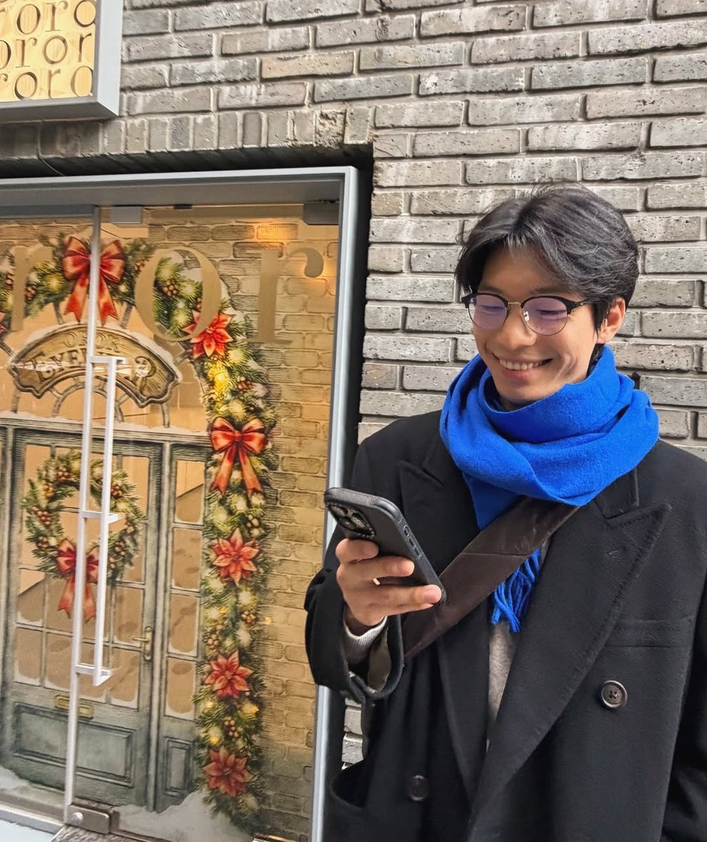 Happy holidays &amp; Happy new year 🫶🏻🥳🙂‍↔️ 

 #WiHaJun  #위하준 #WIHAJUN #วีฮาจุน #wihajoon