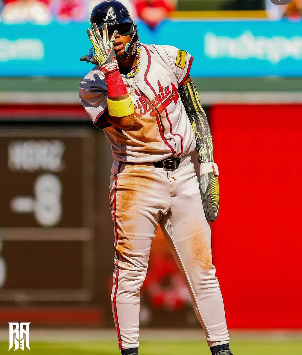 Veo a muchos fanáticos larense  criticando las exigencias de Acuña Jr señores estamos hablando de unos de los mejores peloteros del béisbol un MVP ustedes creen que el vale una locha un jugador que hace la diferencia en todos los aspectos que te hará ganar