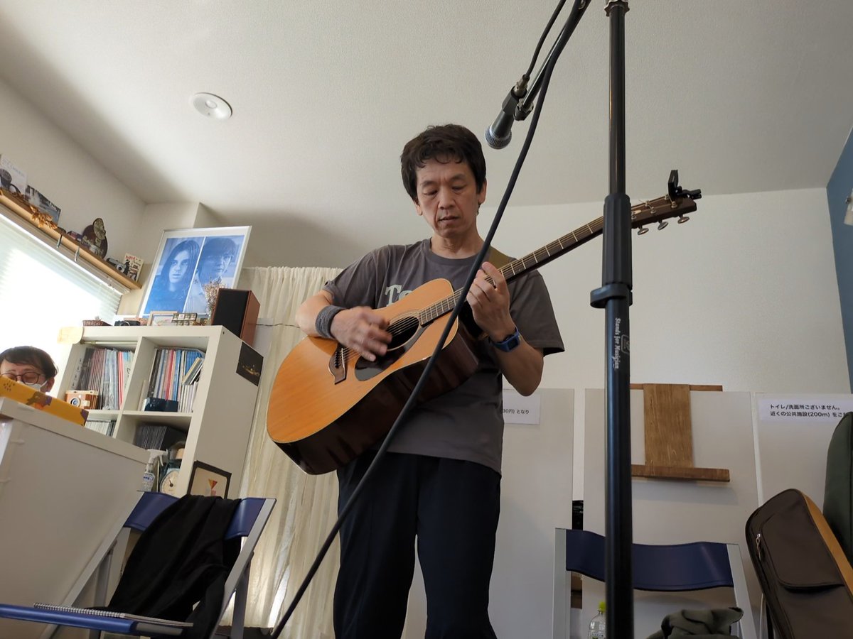 chocolate&amp;lemonade  2025は

2000年以来13回目のライブ企画を
3月に鎌倉disques blue-veryさんにて。
ご参加、お越しいただいたたくさんの方々のおかげで最高のイベントでした。感謝✨️

来る年はリリースやイベントもできたら良いなと。みなさまにとって、さらに素敵な1年が迎えられますように🍋